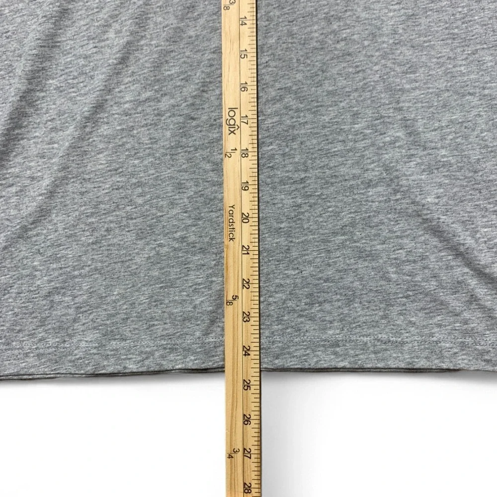 True Religion Buddha Logo Graphic T-Shirt Mens M Heather Gray Crew Old Skool NWT - Picture 7 of 7